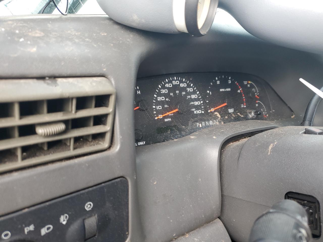 2002 Ford F350 - Image 9