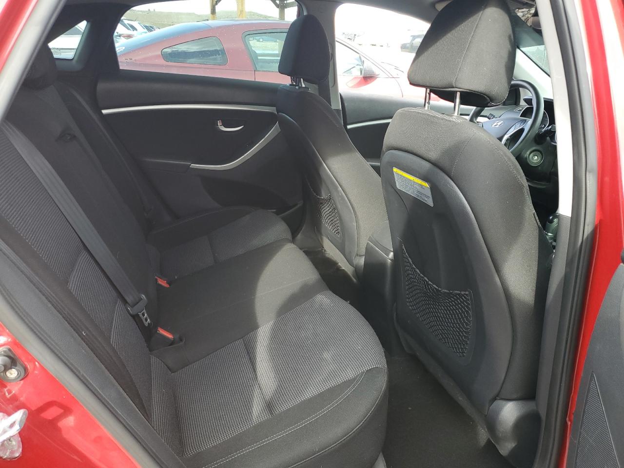 2014 Hyundai Elantra - Image 10