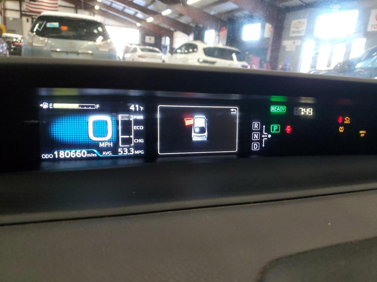 2016 Toyota Prius - Image 9