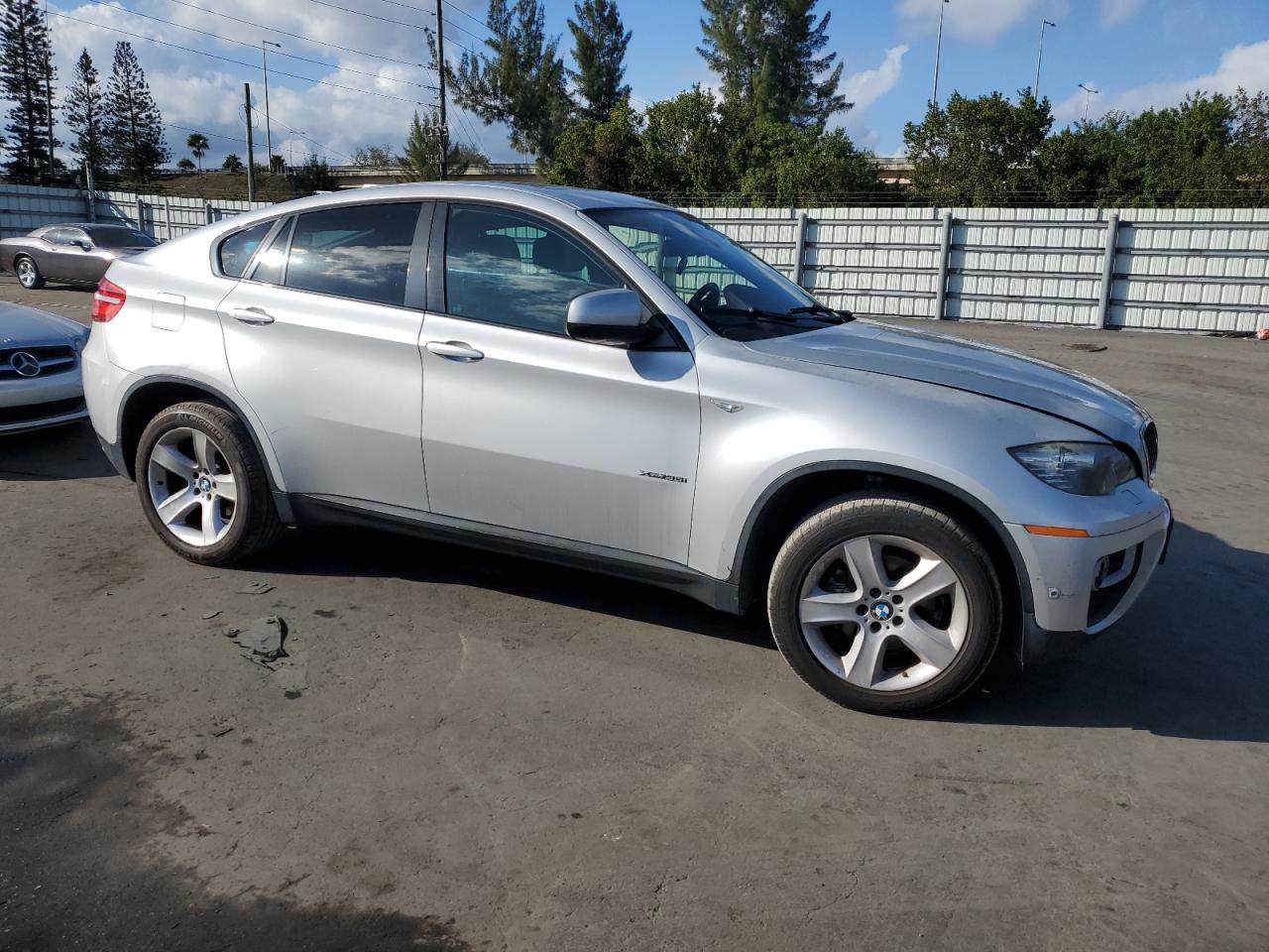 2013 BMW X6 - Image 4