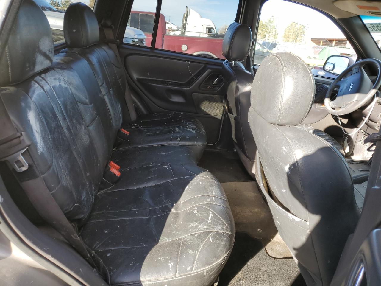 1999 Jeep Grand Cherokee - Image 11