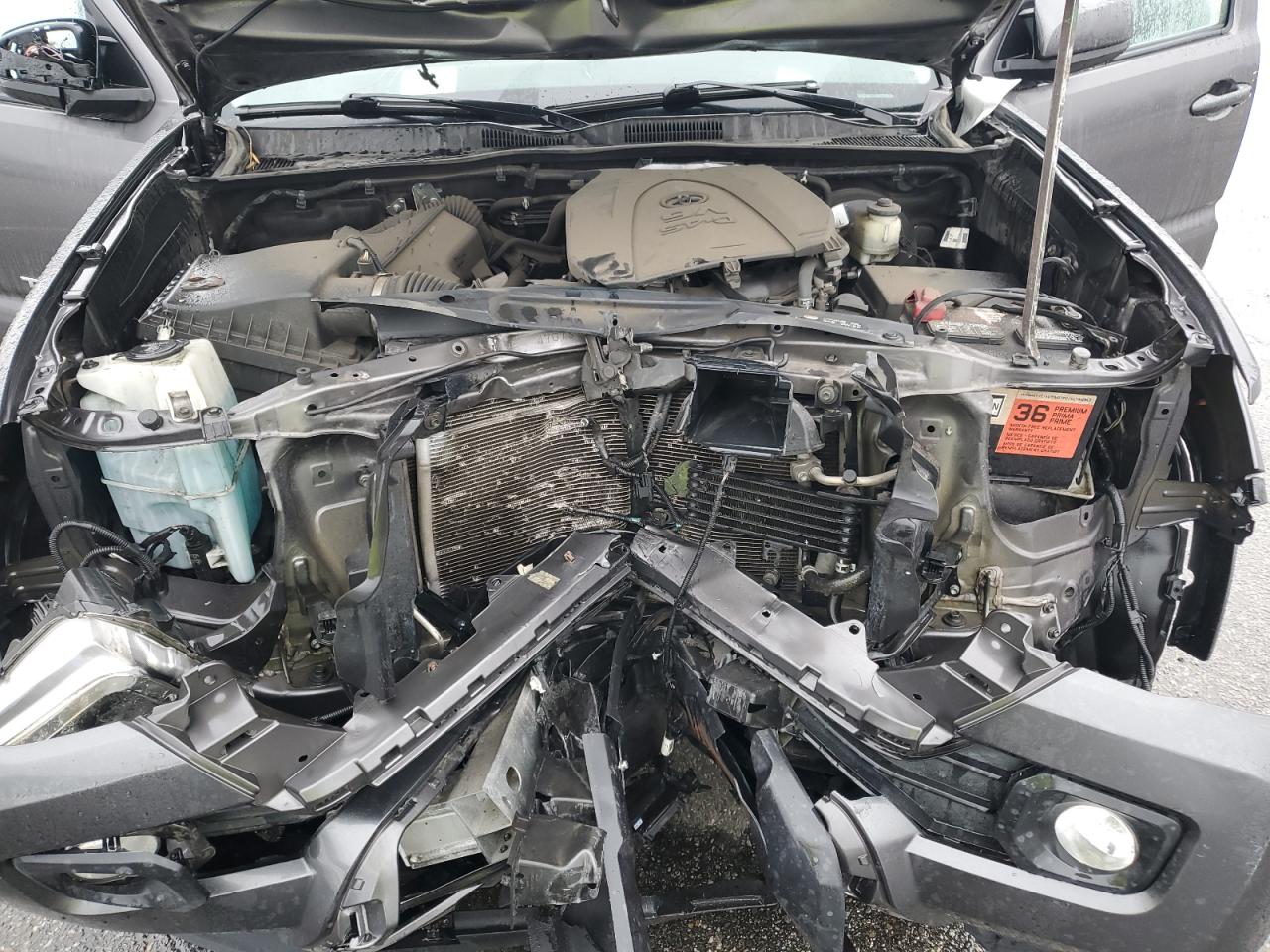 2018 Toyota Tacoma - Image 13