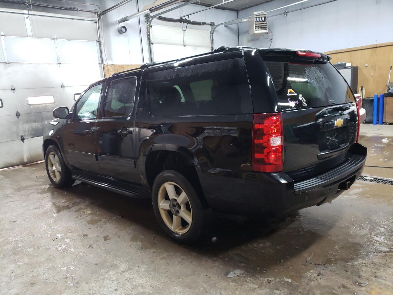 2012 Chevrolet Suburban - Image 2