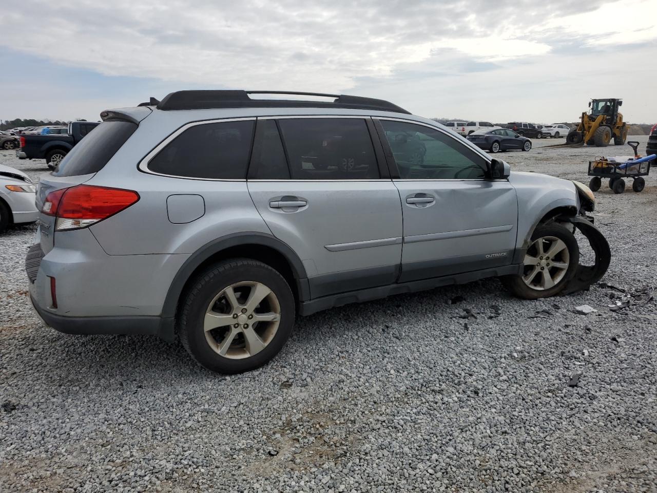 2013 Subaru Outback - Image 3