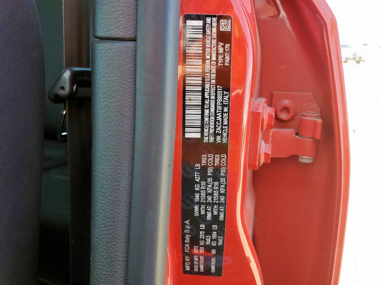 2015 Jeep Renegade - Image 13