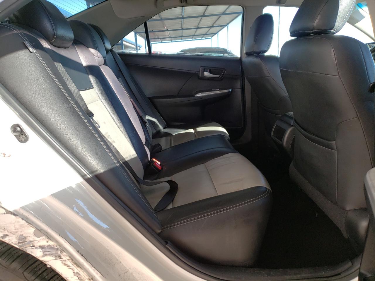 2013 Toyota Camry - Image 11
