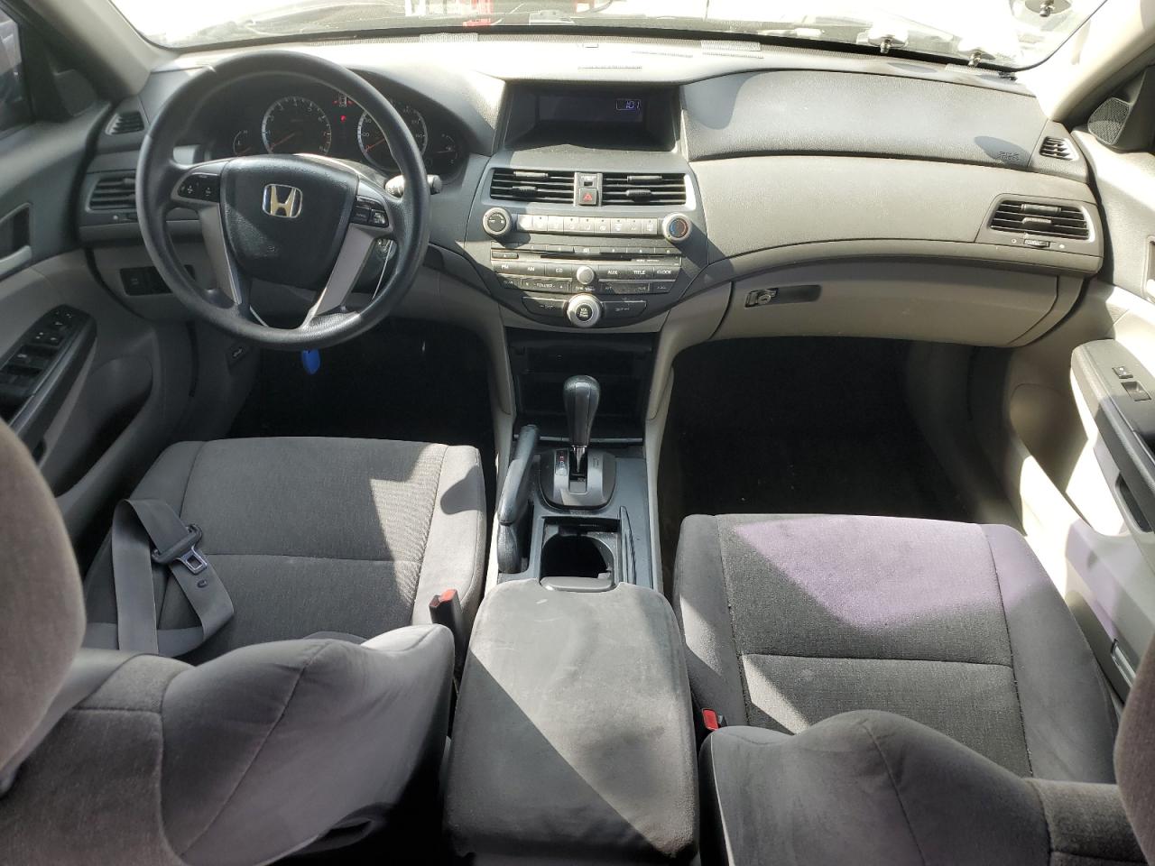 2010 Honda Accord - Image 8
