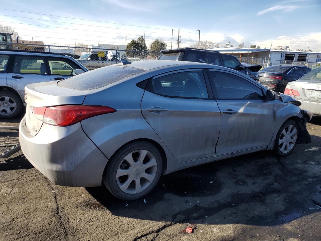 2013 Hyundai Elantra - Image 3
