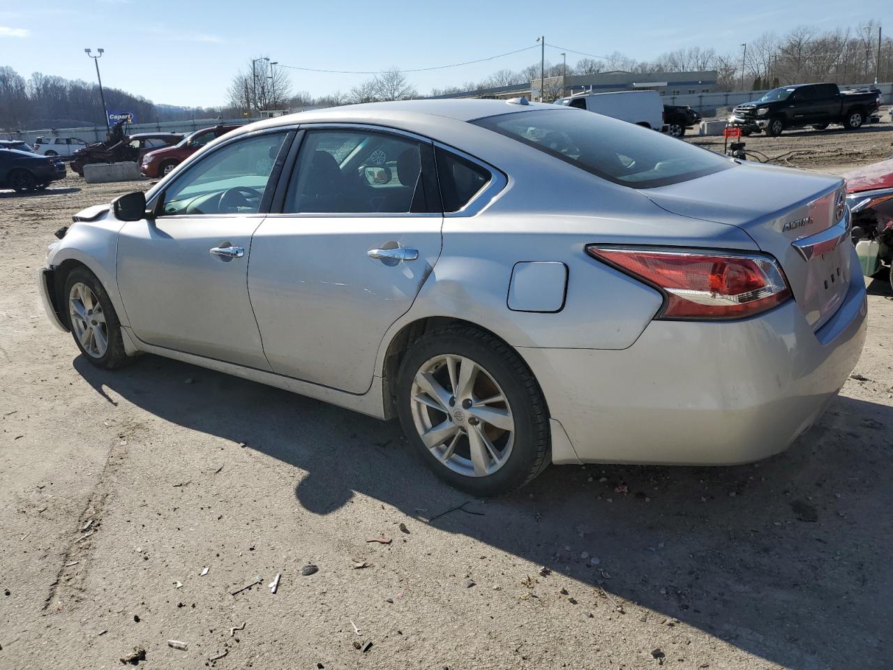 2015 Nissan Altima - Image 2