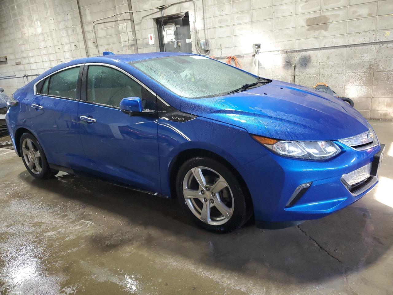 2017 Chevrolet Volt - Image 4