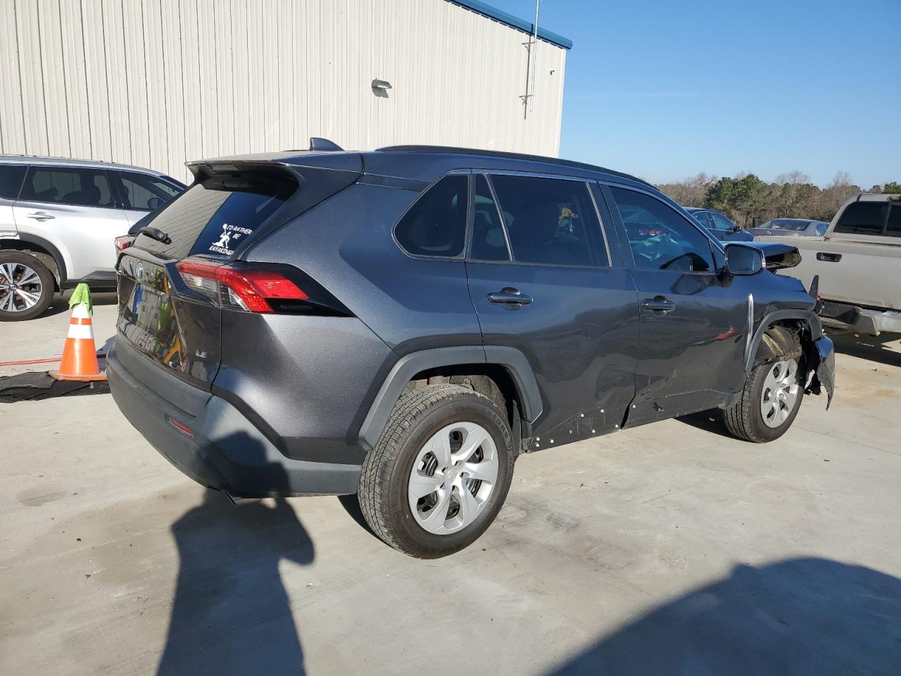 2021 Toyota RAV 4 - Image 3
