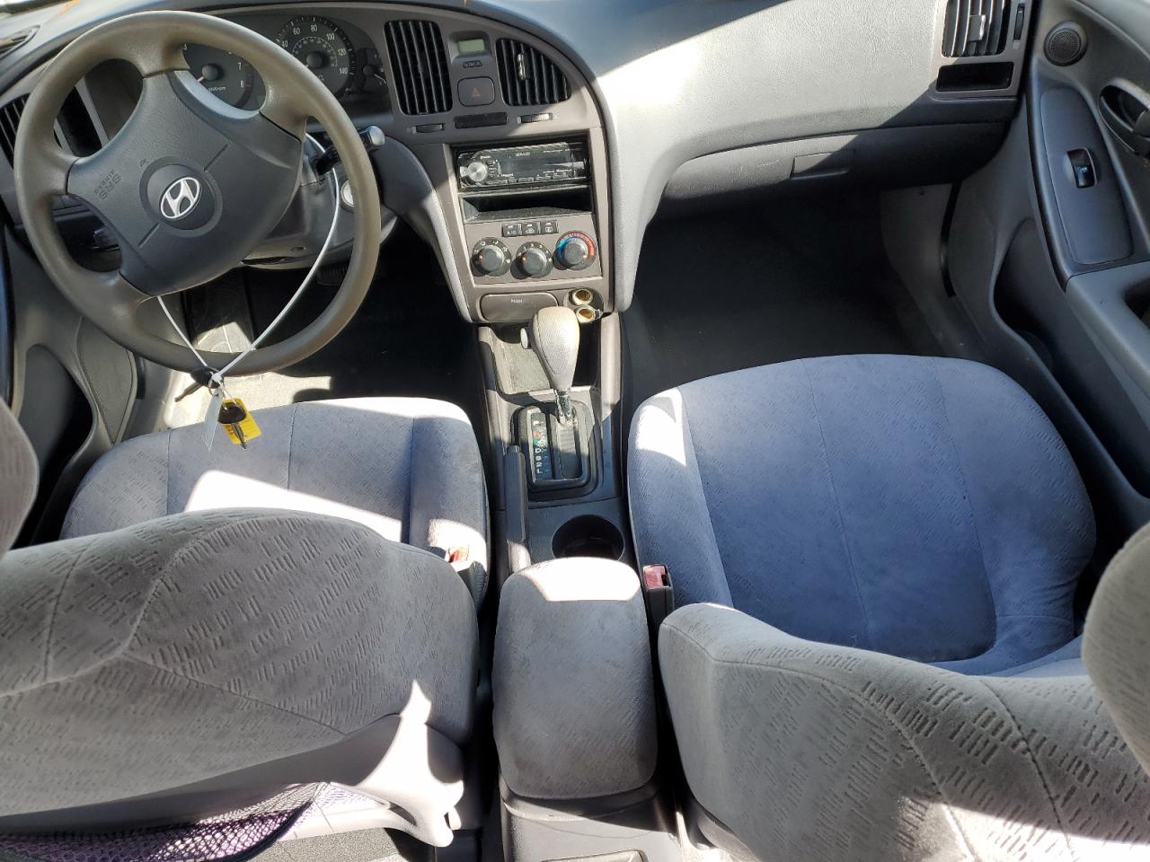 2006 Hyundai Elantra - Image 8