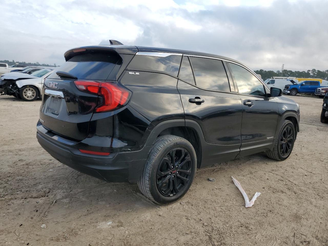 2018 GMC Terrain - Image 3