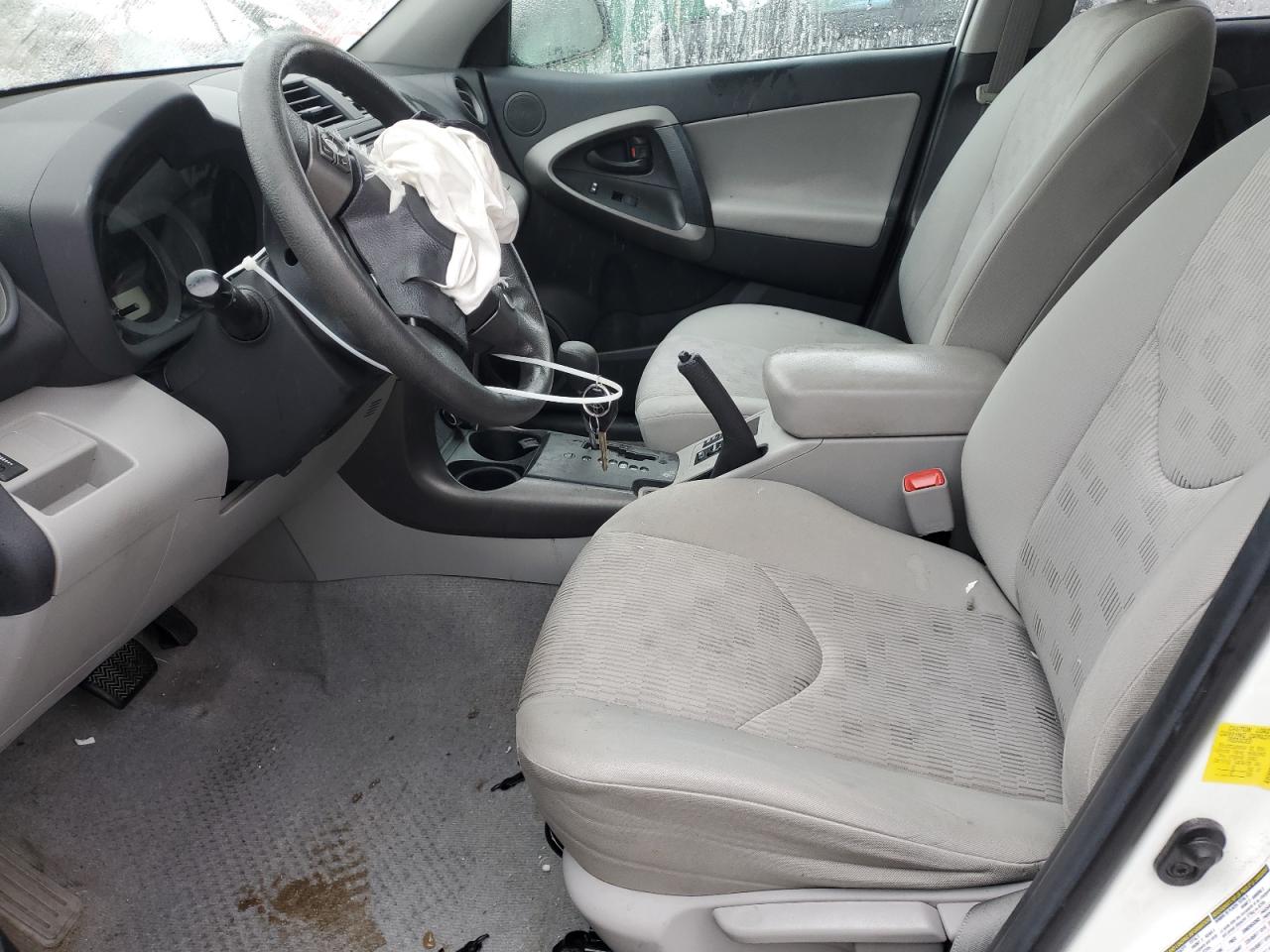 2012 Toyota RAV 4 - Image 7