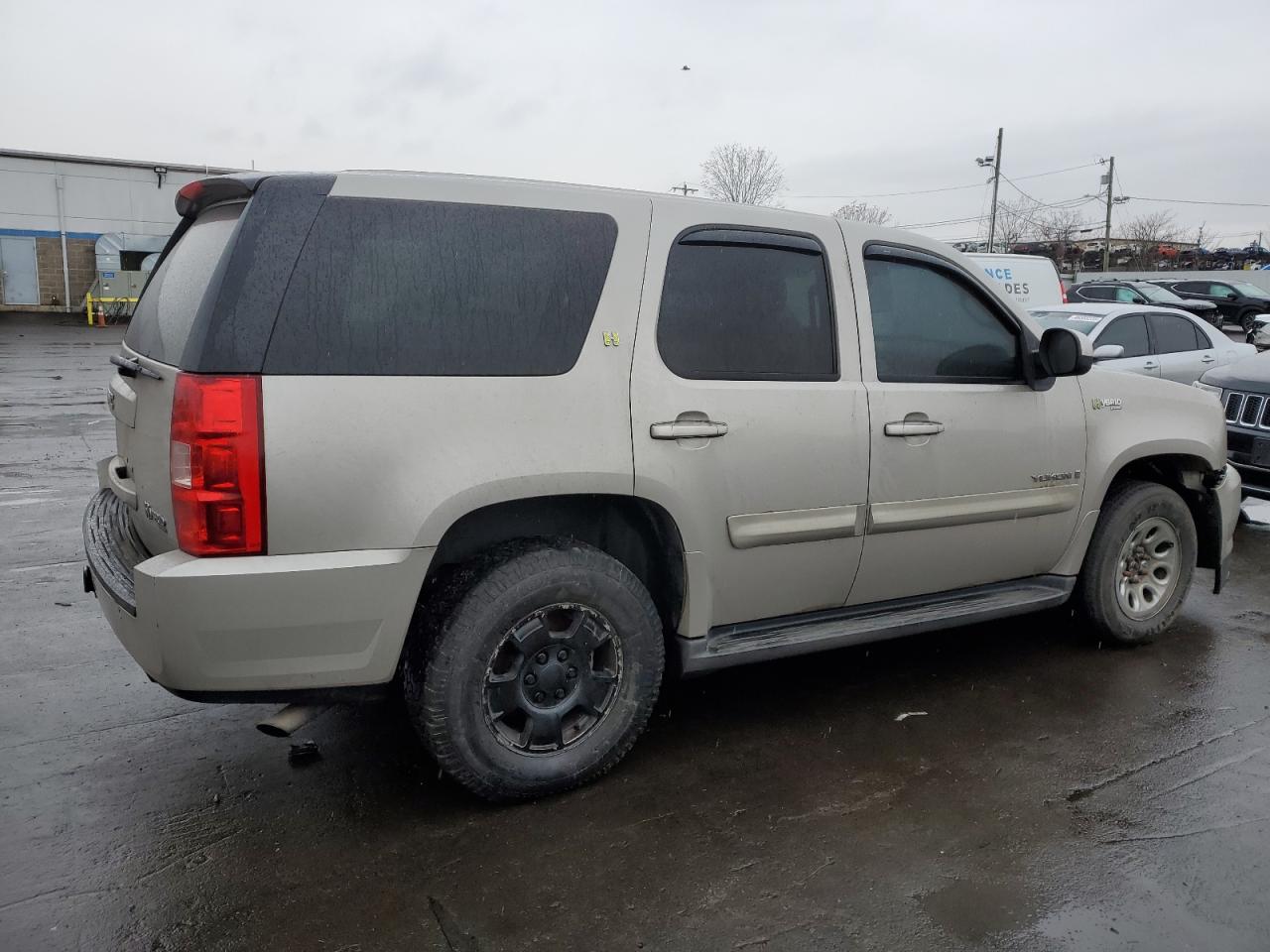 2009 GMC Yukon - Image 3