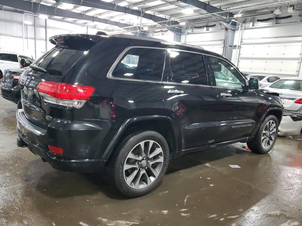 2018 Jeep Grand Cherokee - Image 3