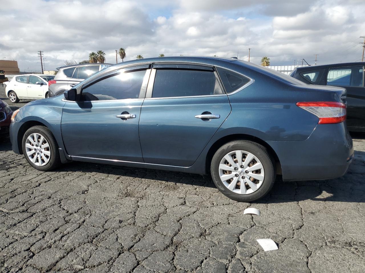 2013 Nissan Sentra - Image 2