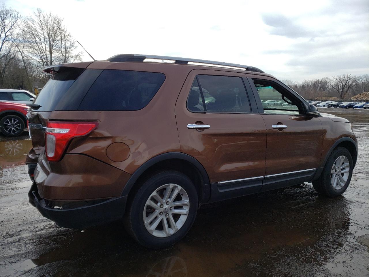 2011 Ford Explorer - Image 3