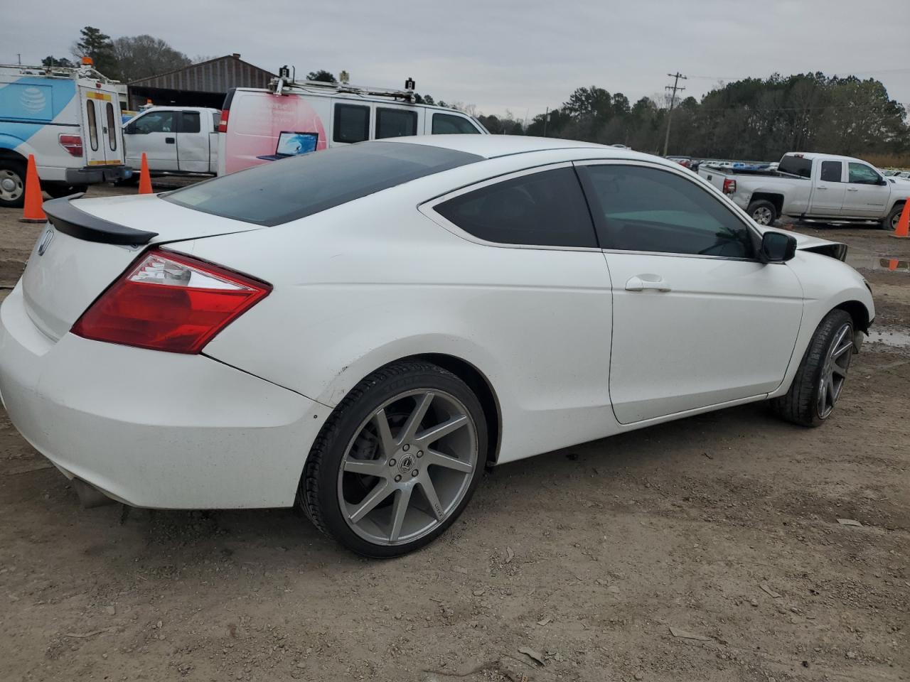 2009 Honda Accord - Image 3