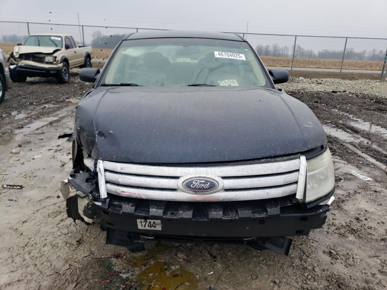 2009 Ford Taurus - Image 5