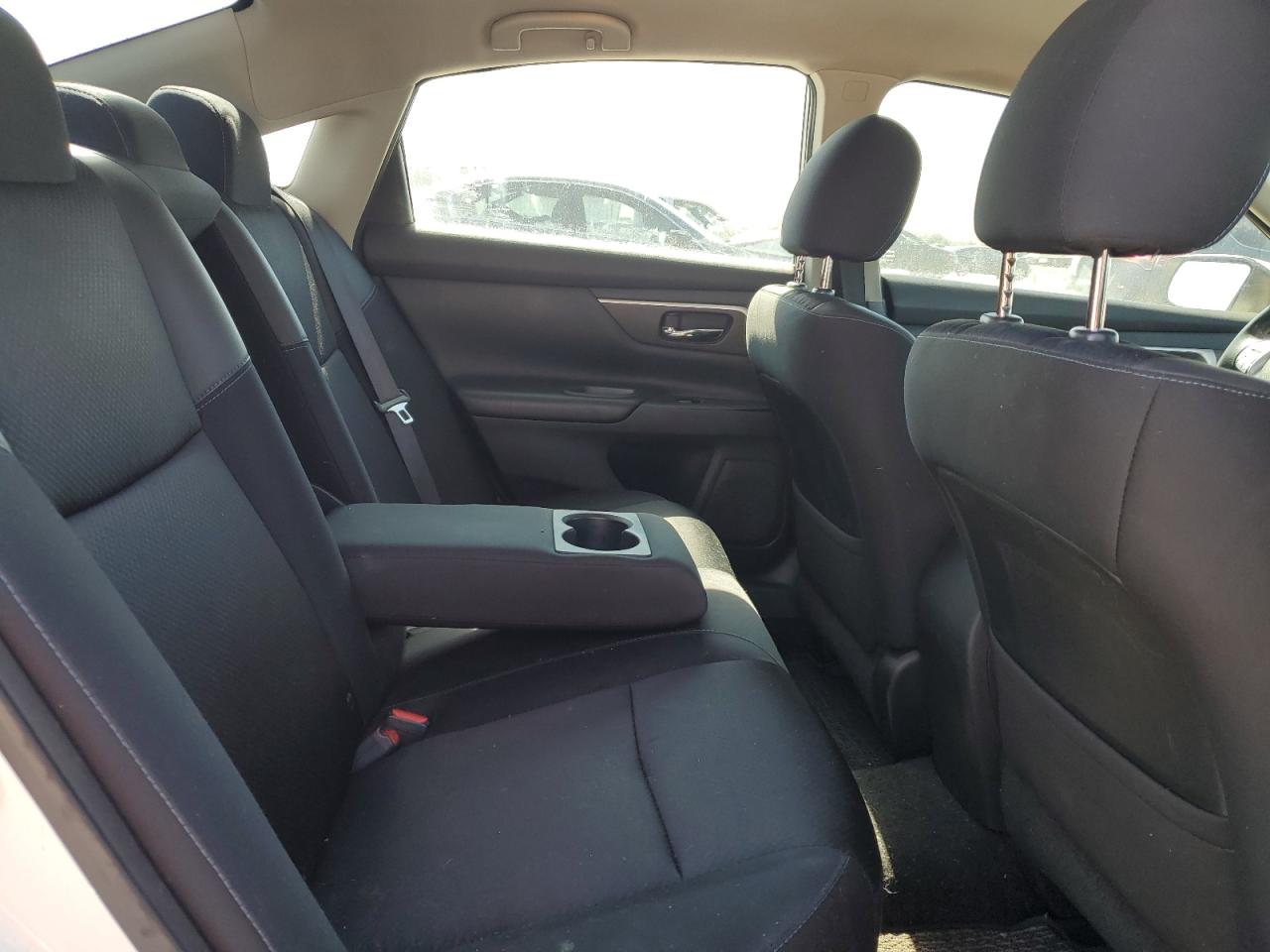 2016 Nissan Altima - Image 10