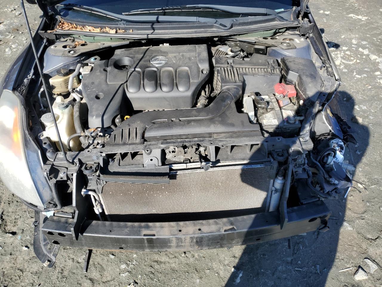2009 Nissan Altima - Image 12