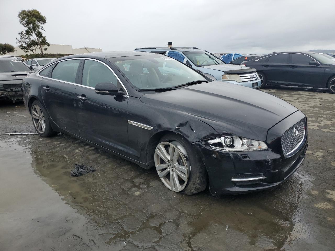 2011 Jaguar XJ - Image 4