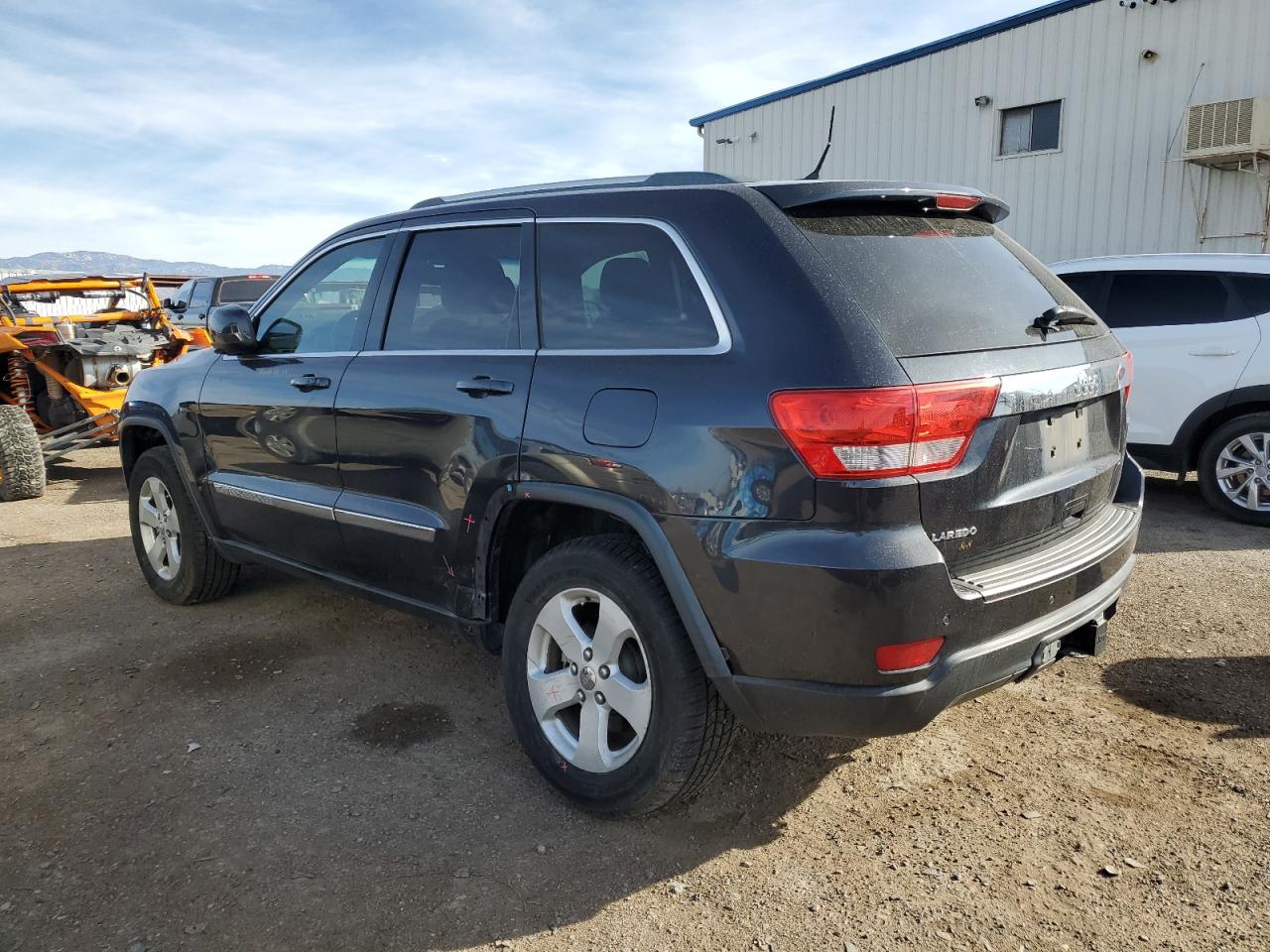 2013 Jeep Grand Cherokee - Image 2