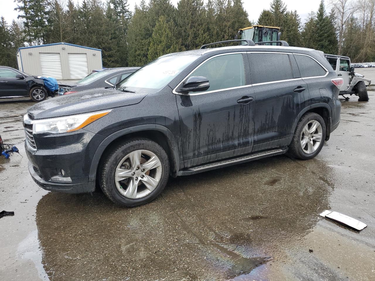 2015 Toyota Highlander - Image 1