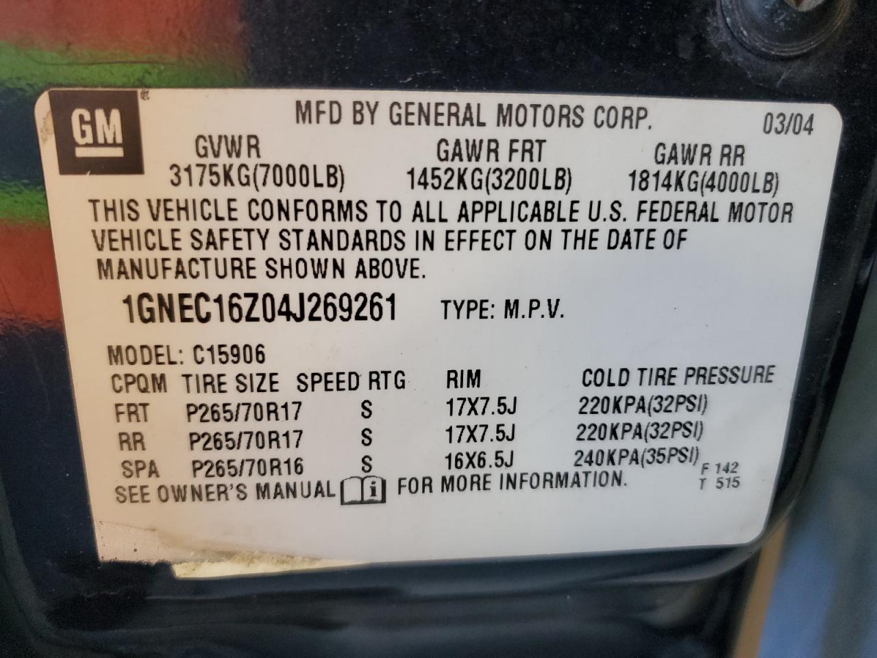 2004 Chevrolet Suburban - Image 15