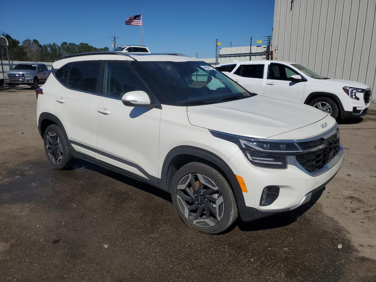 2024 Kia Seltos - Image 4