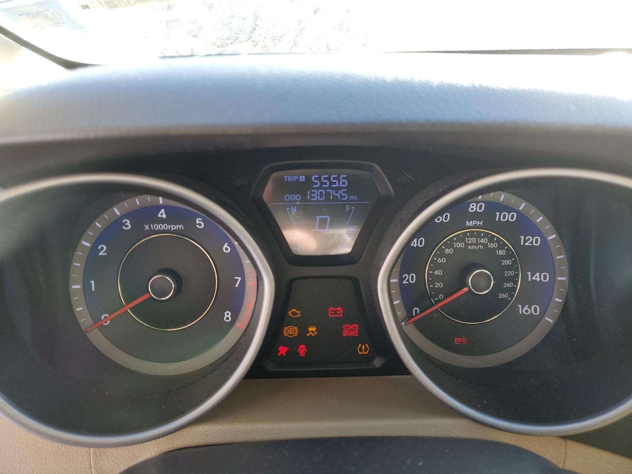 2013 Hyundai Elantra - Image 9