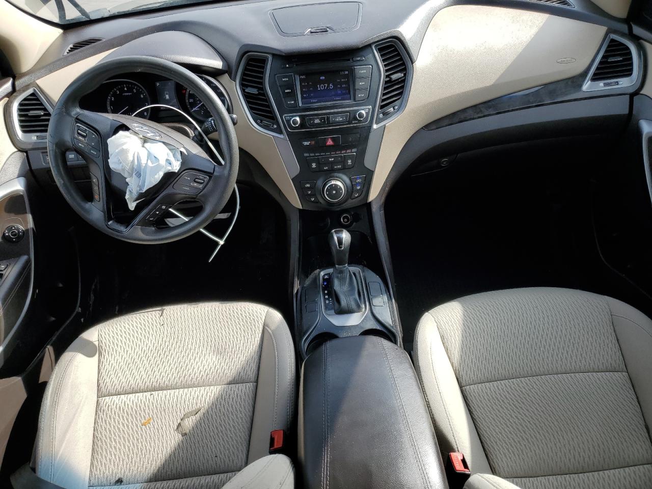 2017 Hyundai Santa Fe - Image 8