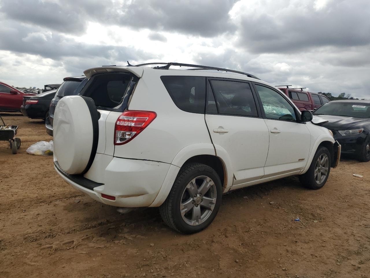 2009 Toyota RAV 4 - Image 3