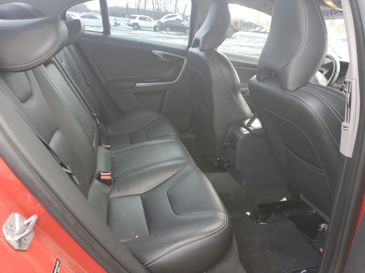 2017 Volvo S60 - Image 10