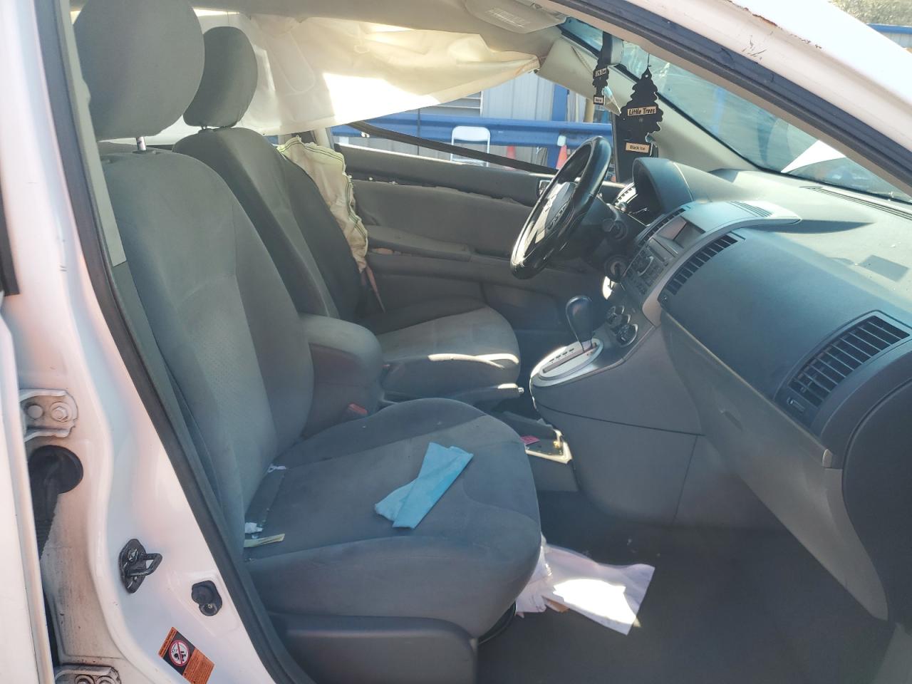 2009 Nissan Sentra - Image 7