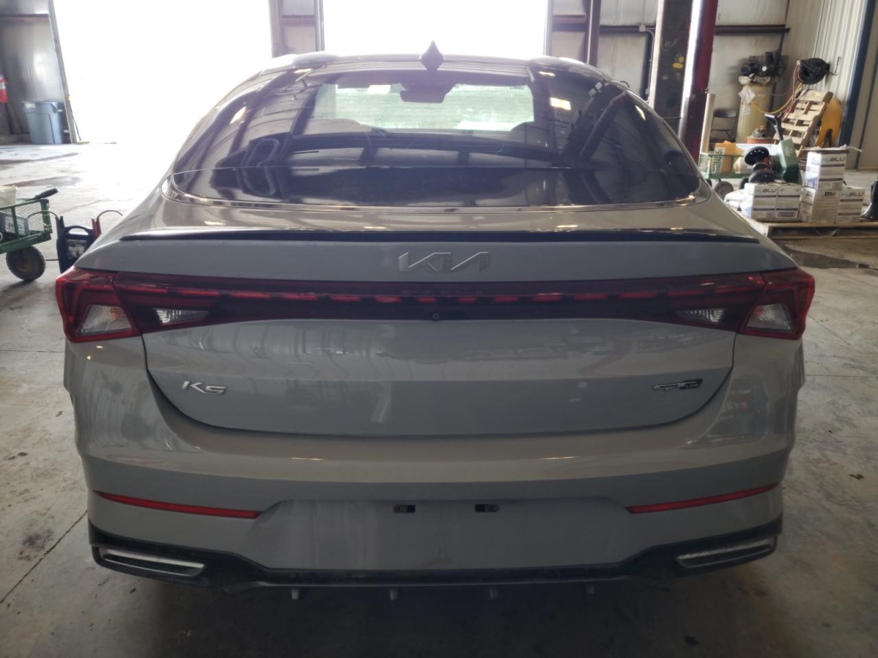 2022 Kia K5 - Image 6