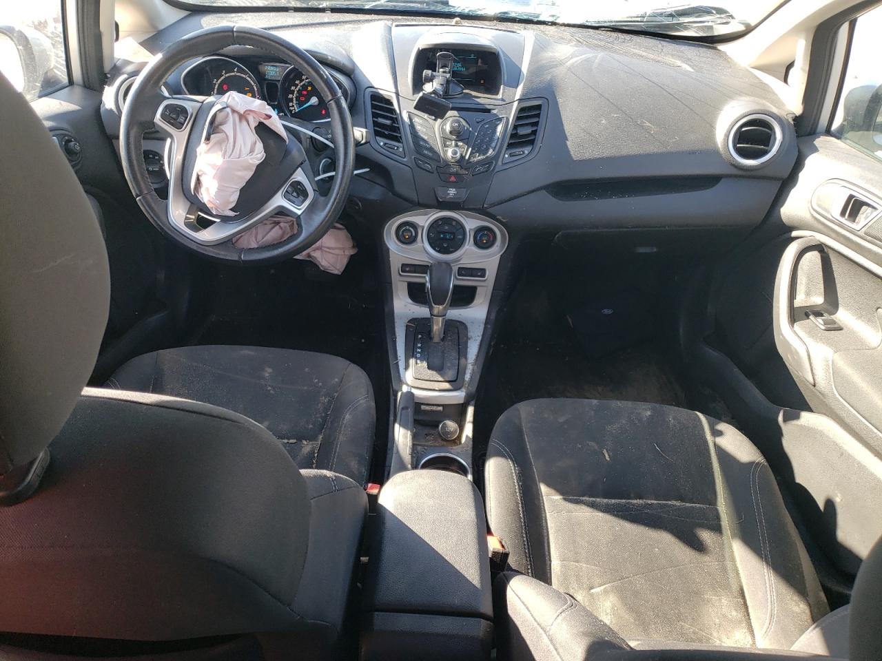 2015 Ford Fiesta - Image 8