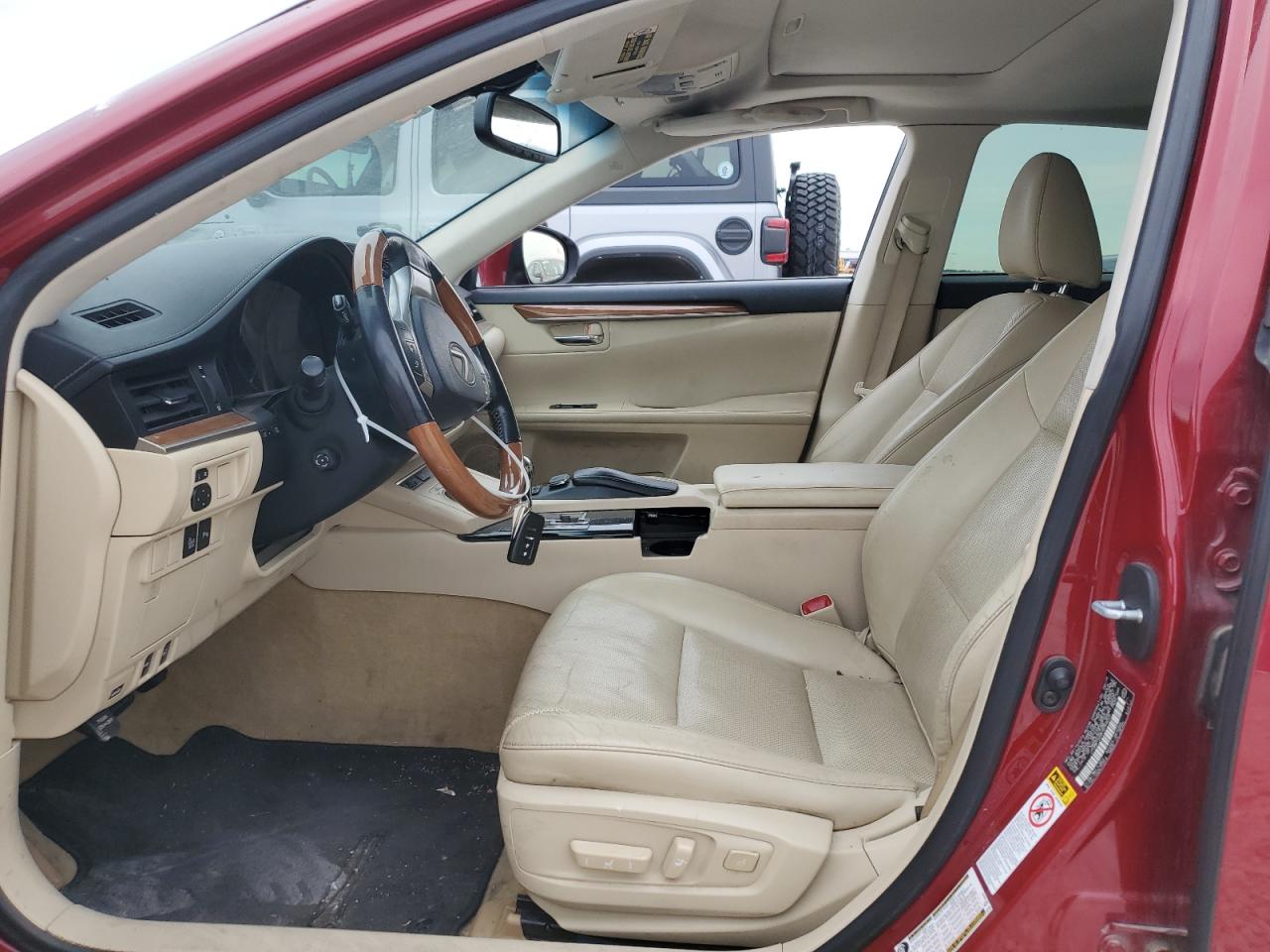 2015 Lexus ES - Image 7