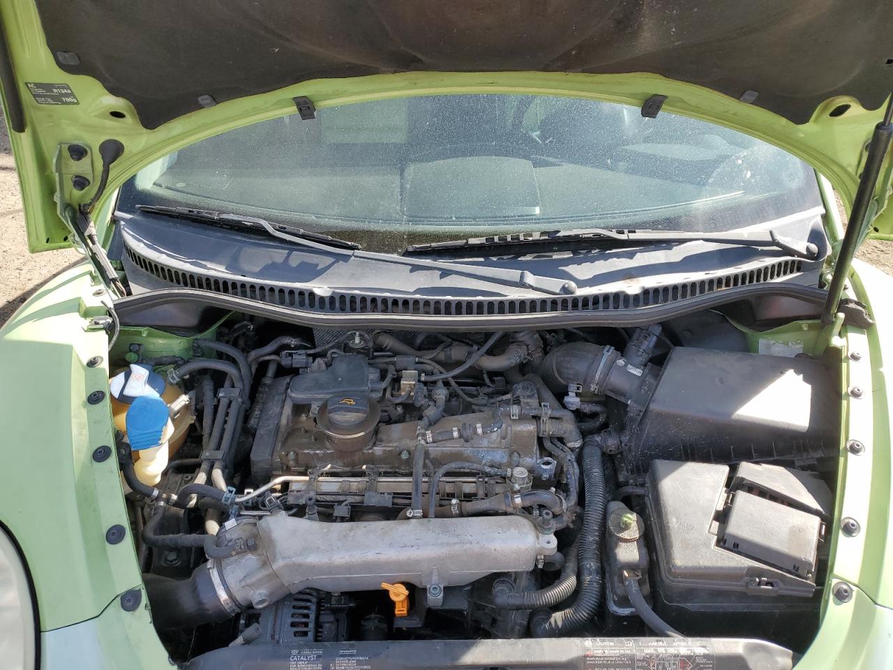 2003 Volkswagen Beetle - Image 11