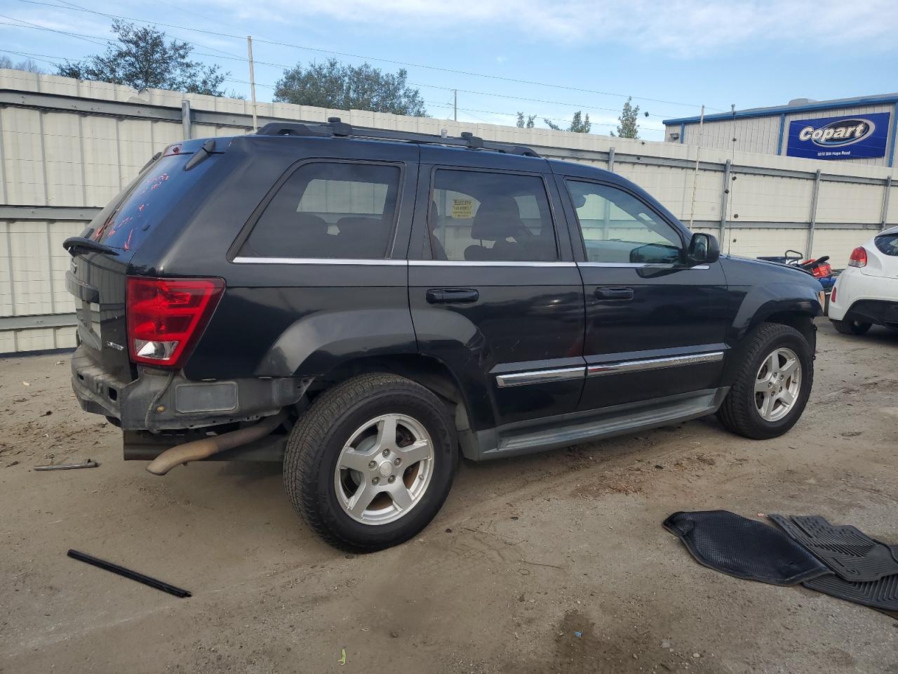 2005 Jeep Grand Cherokee - Image 3