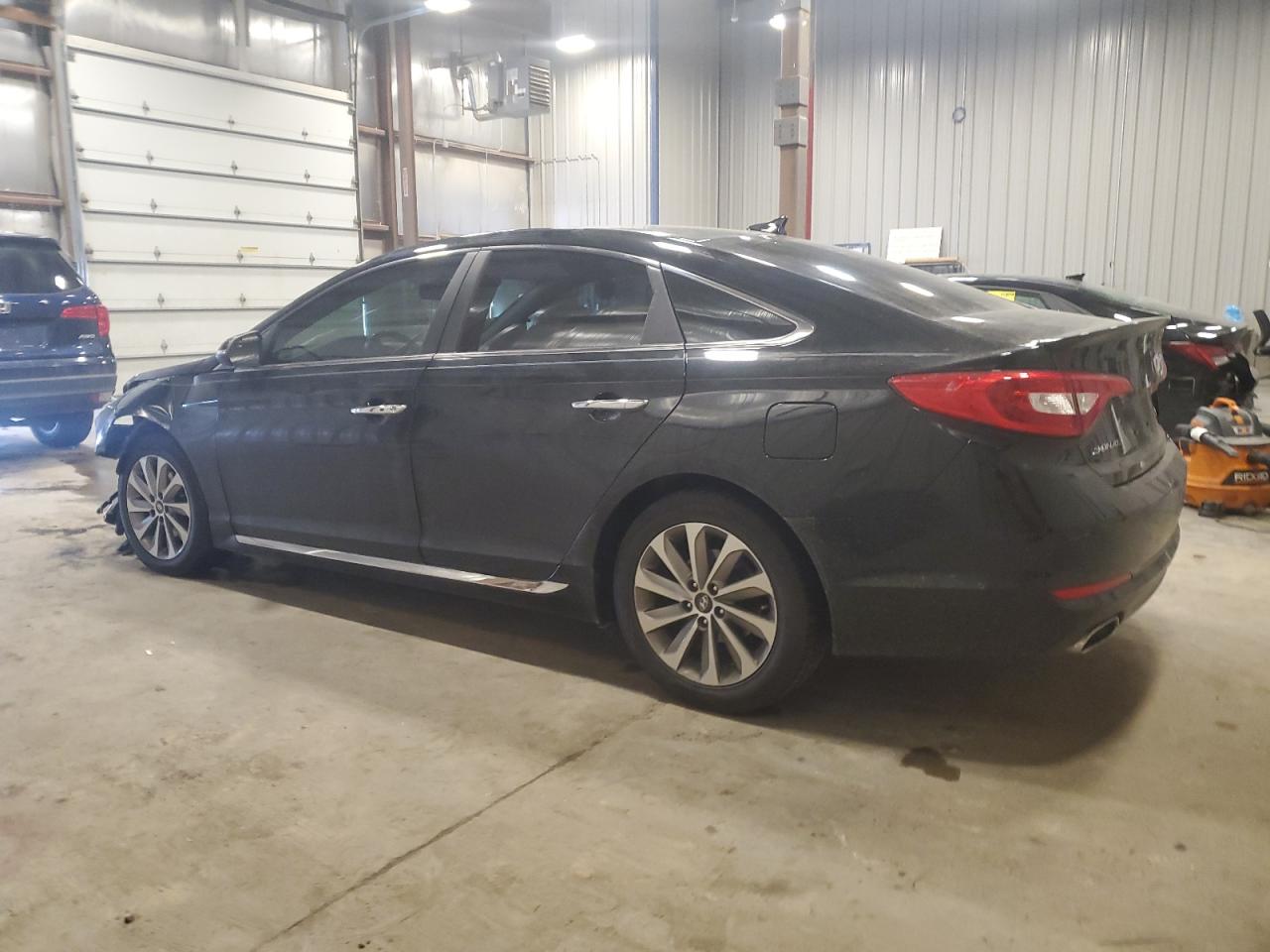 2017 Hyundai Sonata - Image 2