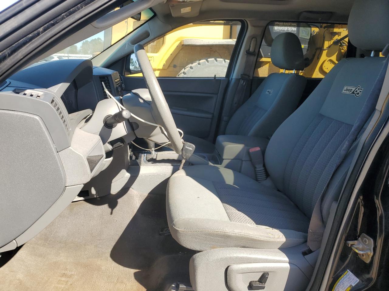 2006 Jeep Grand Cherokee - Image 7
