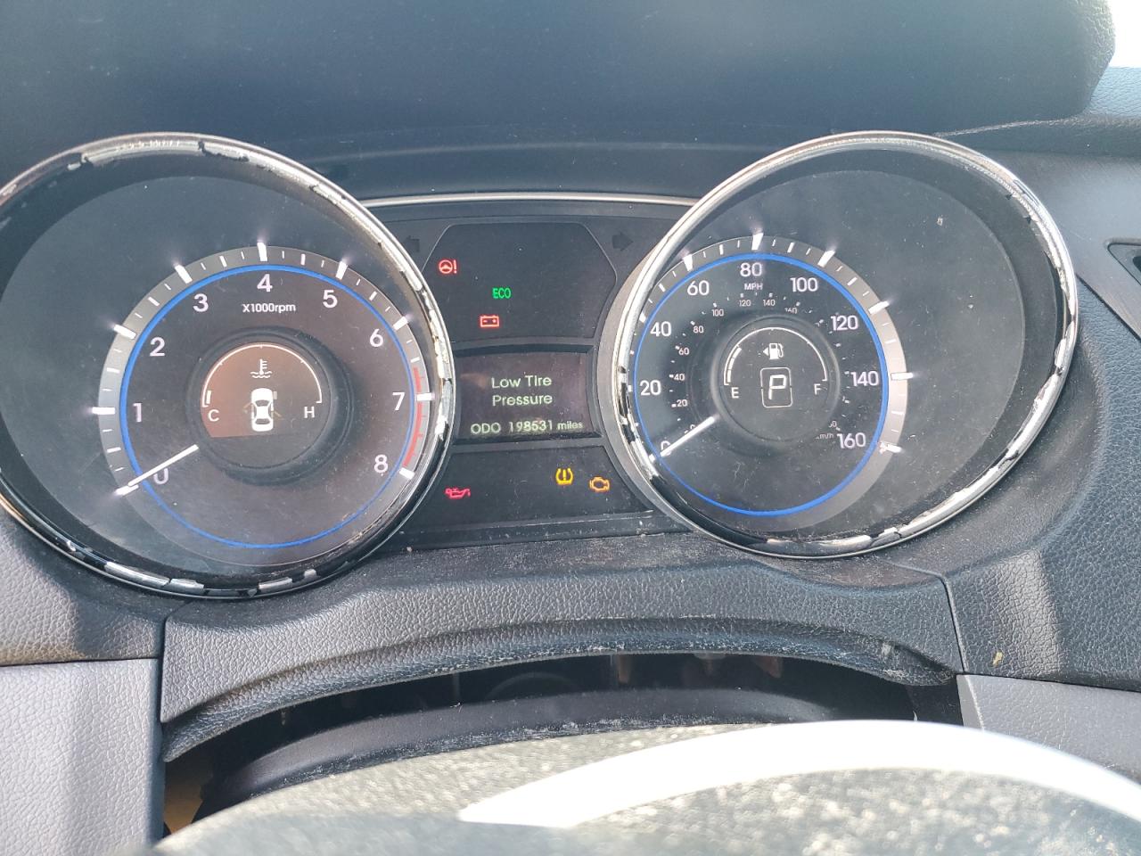 2014 Hyundai Sonata - Image 9