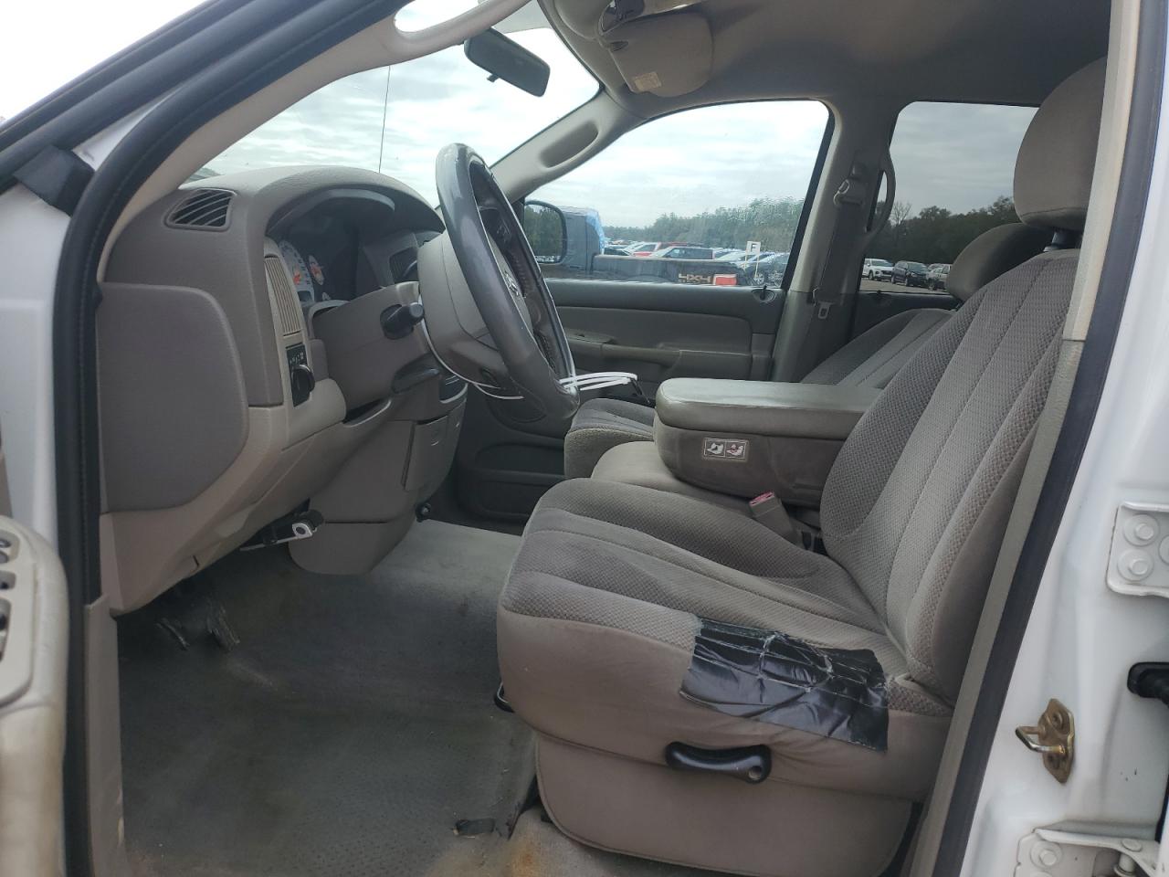 2004 Dodge Ram 1500 St VIN: 1D7HA18D84J213491 Lot: 43766235