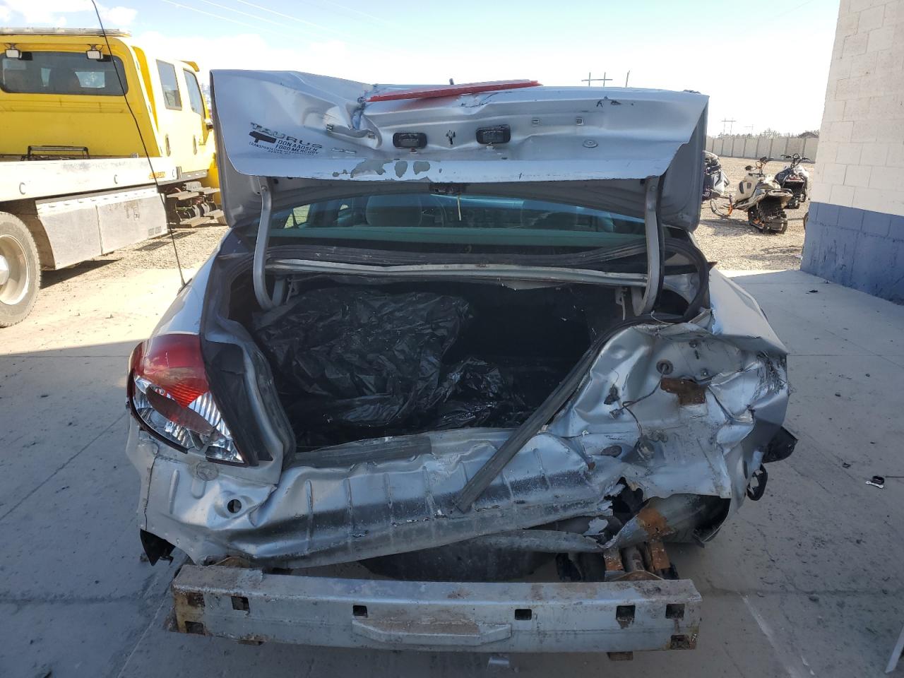 2006 Ford Taurus - Image 6