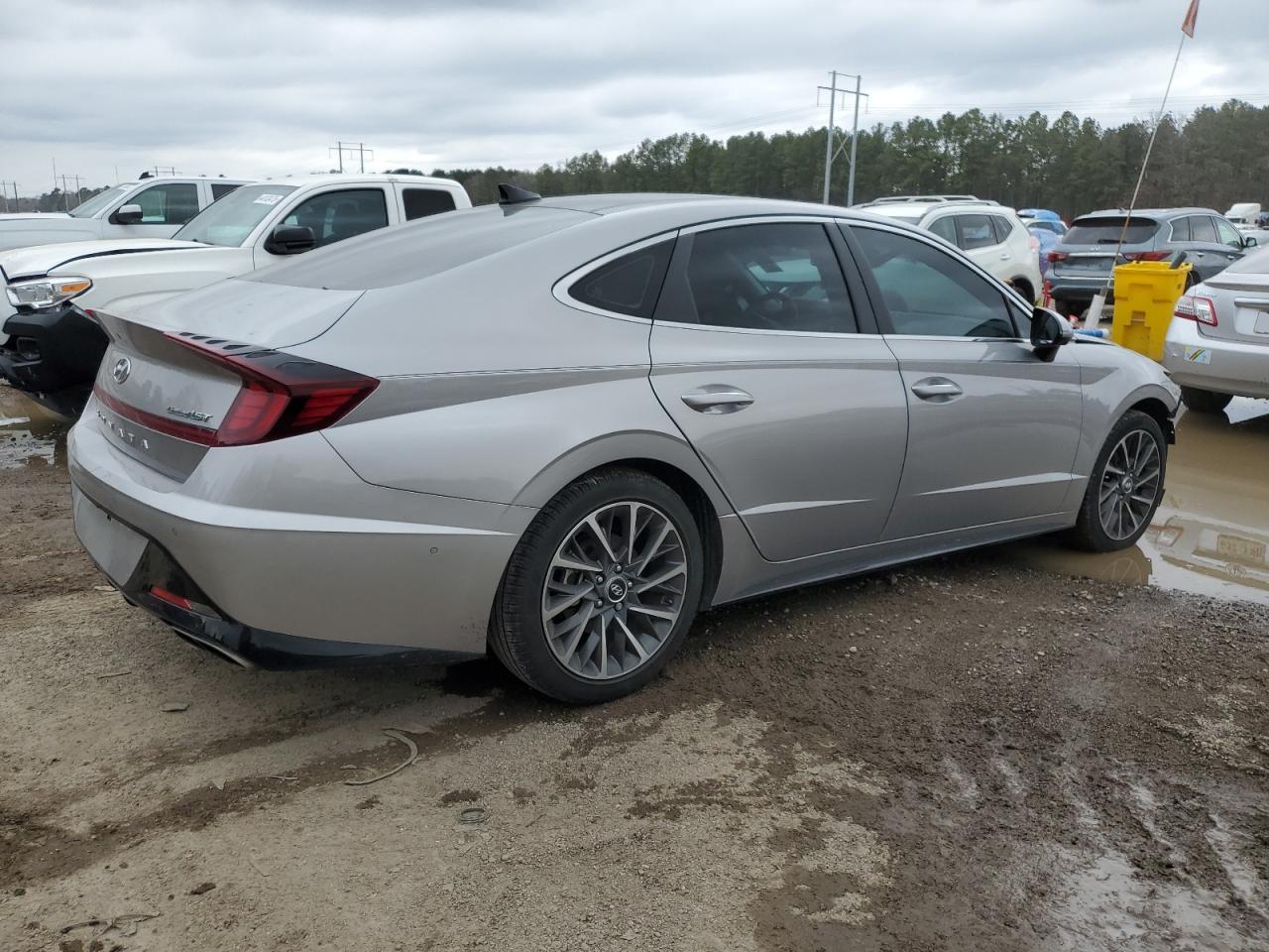 2021 Hyundai Sonata - Image 3