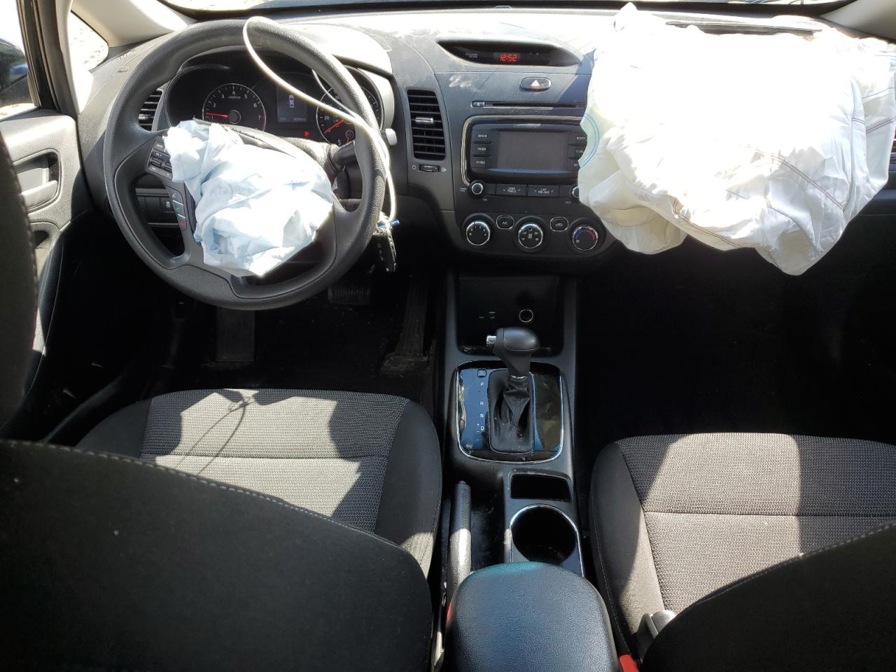 2018 Kia Forte - Image 8