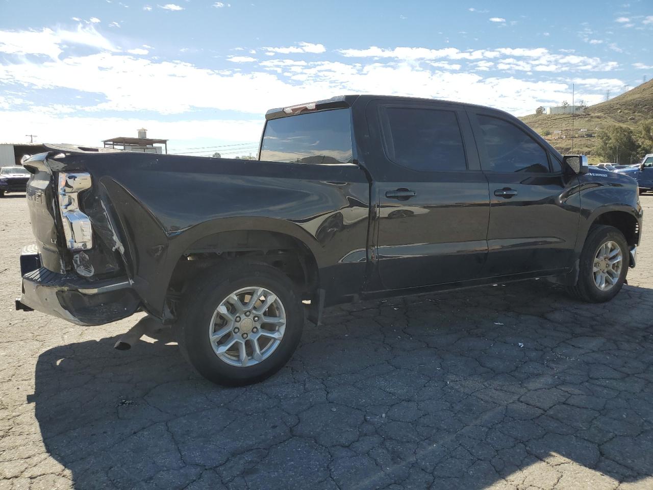2023 Chevrolet Silverado - Image 3