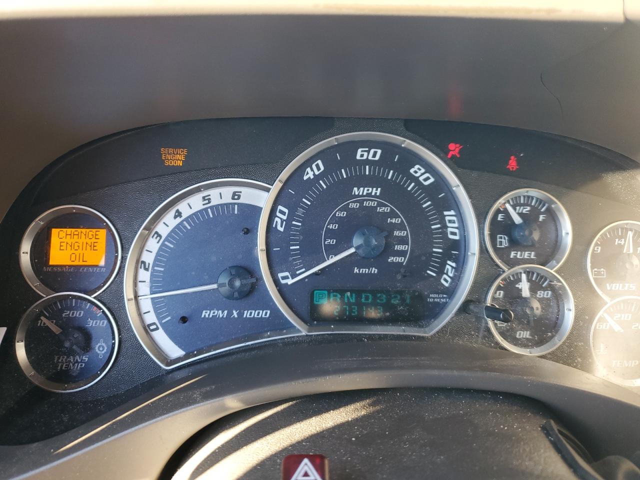 2002 Cadillac Escalade - Image 9